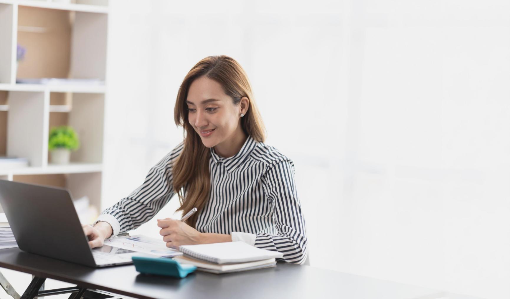 Seminarraum bei Seravionelqo mit interaktiven Workshops zu SEO-Strategien